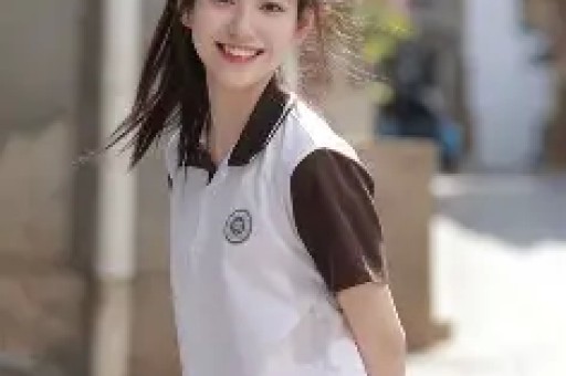 章若楠走路姿势登热搜榜首！甜妹御姐风反差感十足被圈粉了