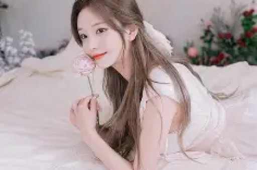 女星自曝娱乐圈黑幕：陪玩陪睡只是皮毛50多岁也不放过