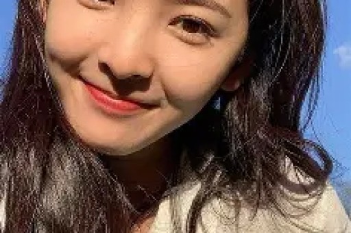 凌晨三点网红司晓迪突然发文宠粉一口气晒出18张照片
